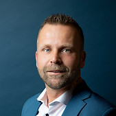 Stefan-min.jpg